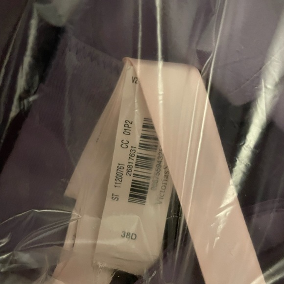 🆕 VICTORIA’S SECRET VS LOVE CLOUD PUSH-UP PLUNGE BRA PURPLE 38D - Picture 8 of 10